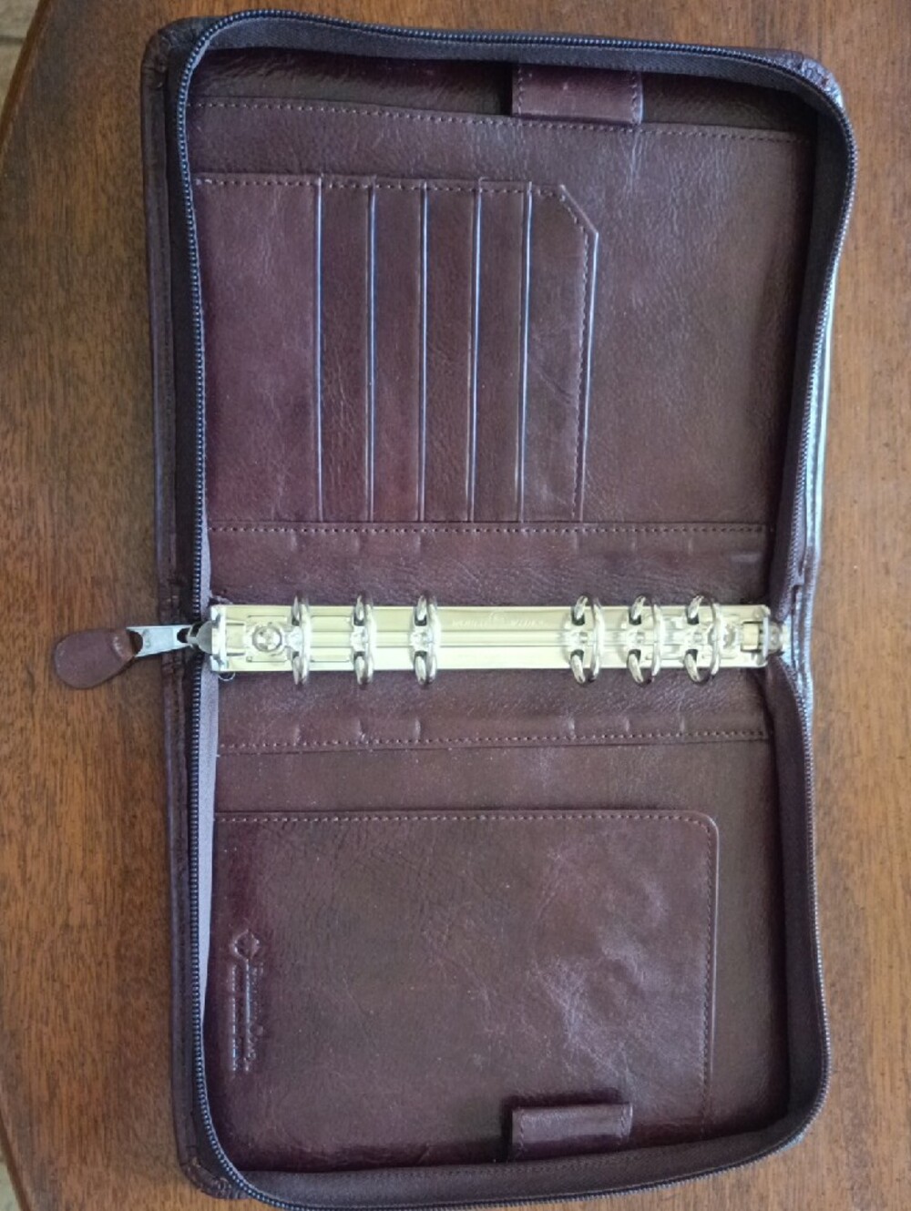 Franklin Covey compact leather planner binder - Picture 2 of 4